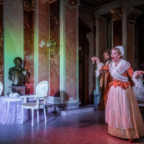 служниця пані (6) Mass Image Compressor Compressed this image. https://sourceforge.net/projects/icompress/